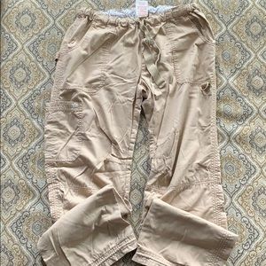 Kathy Peterson KOI Scrubs, women’s Lrg